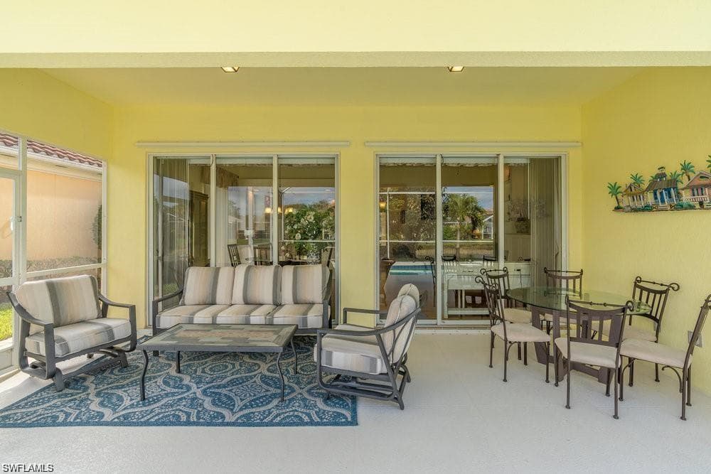 7687 Hernando CT-8