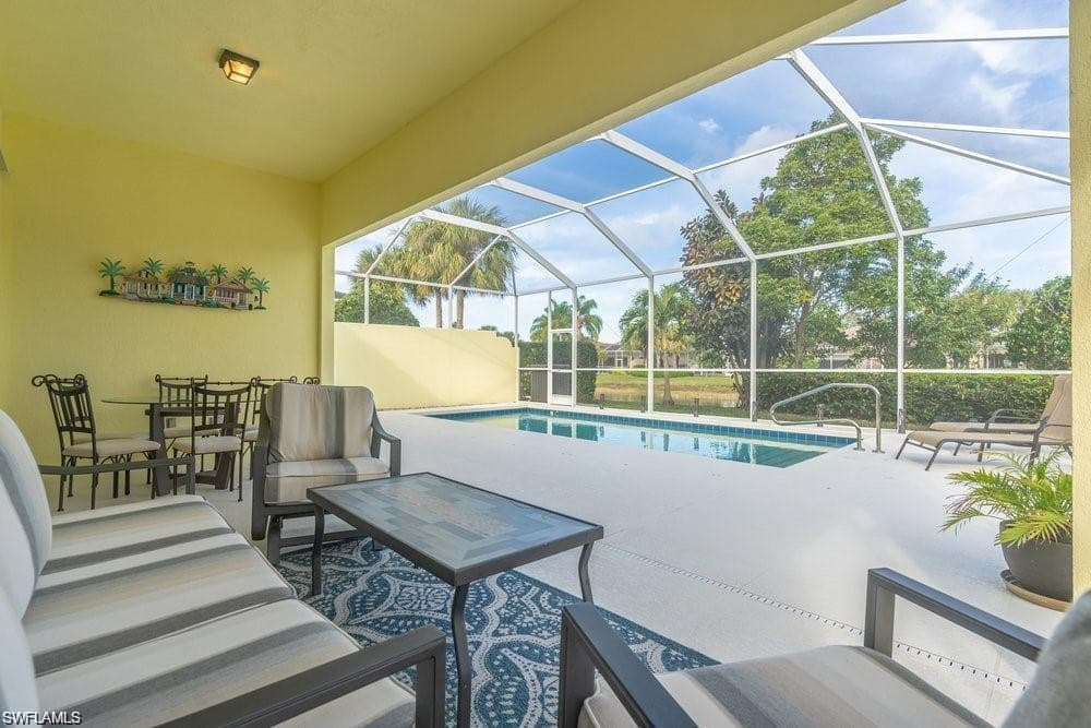 7687 Hernando CT-9