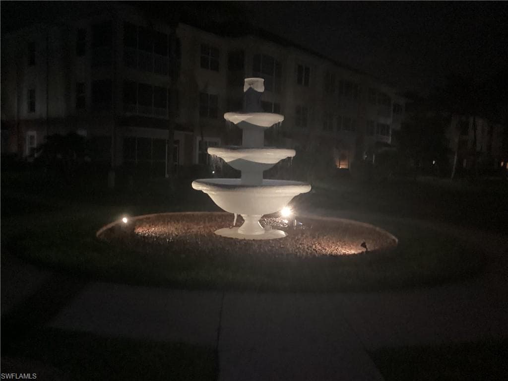 1121 Van Loon Commons CIR 304-22