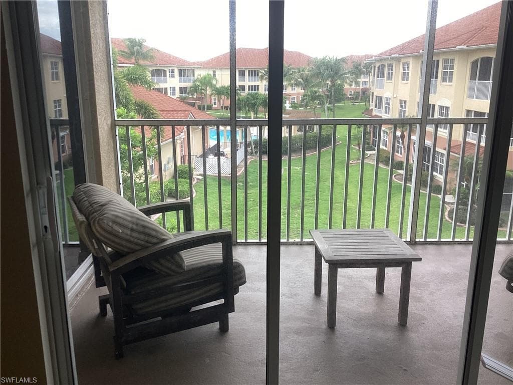 1121 Van Loon Commons CIR 304-15