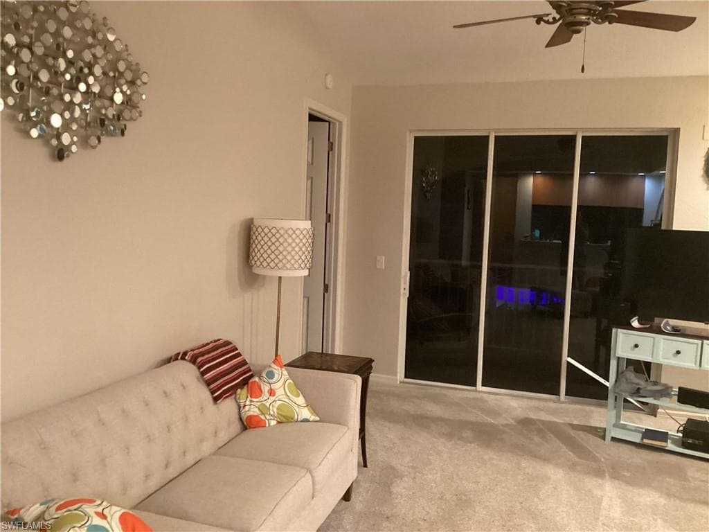1121 Van Loon Commons CIR 304-21