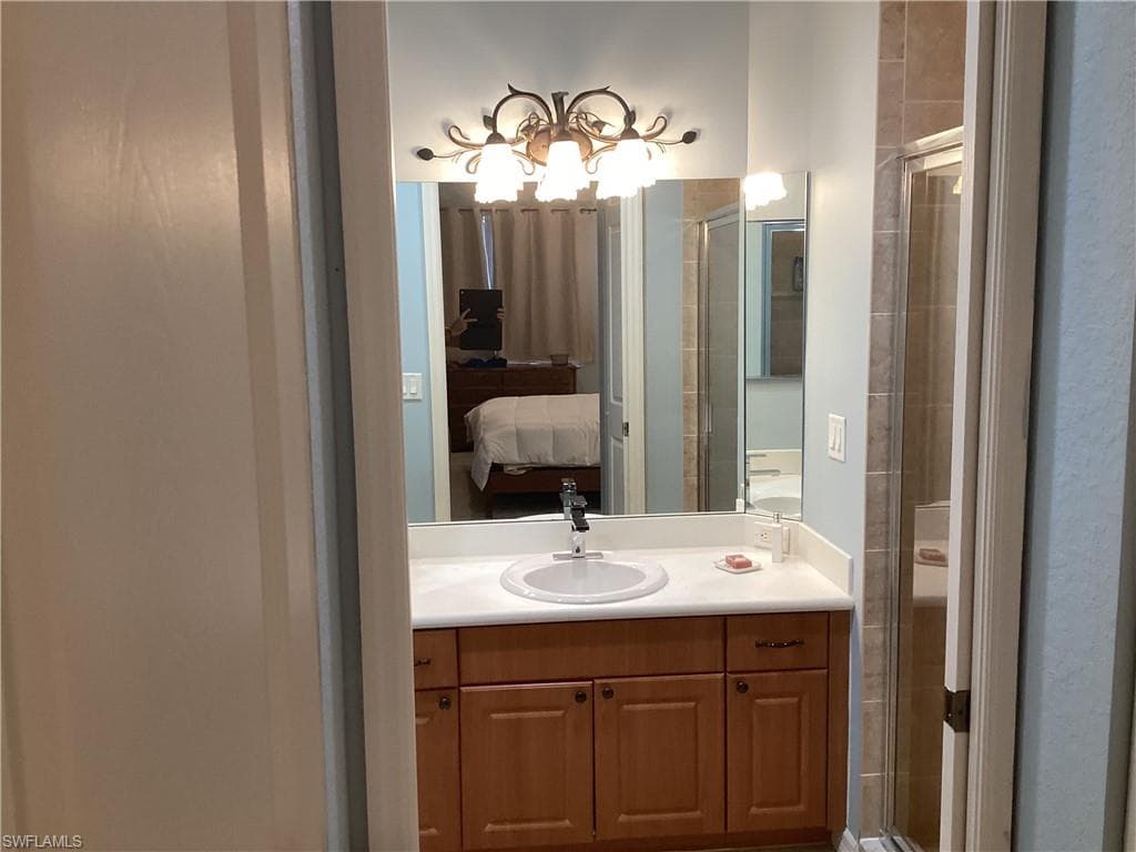 1121 Van Loon Commons CIR 304-9