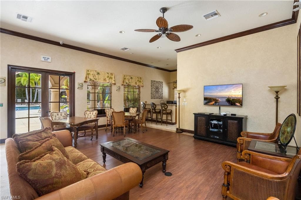 8540 Violeta ST 201-32