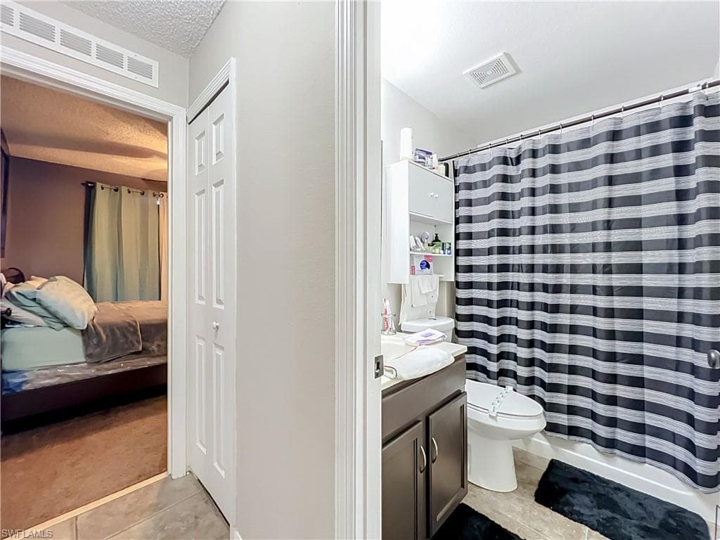 2131 Corner School DR-16