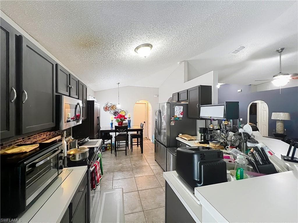 2131 Corner School DR-8