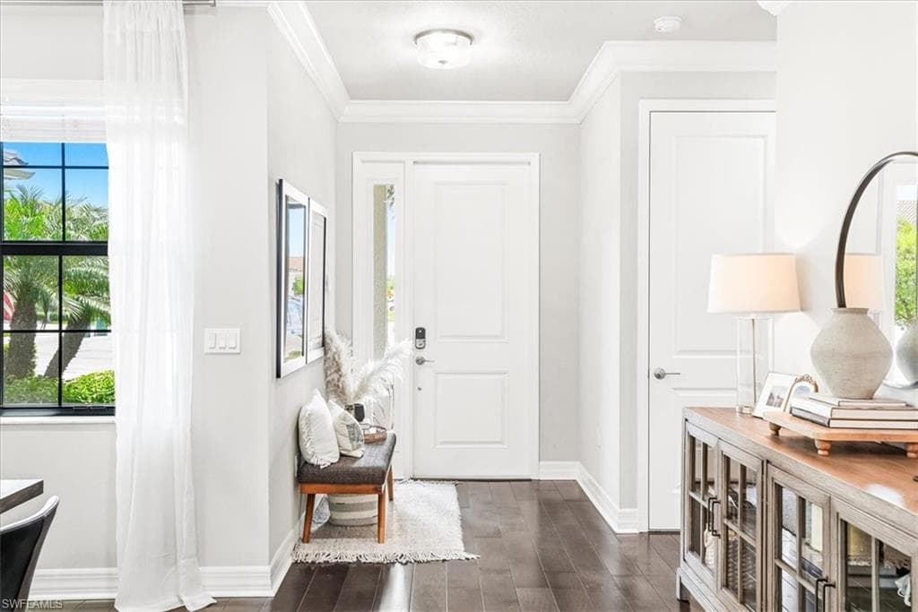 4432 Aurora ST-1