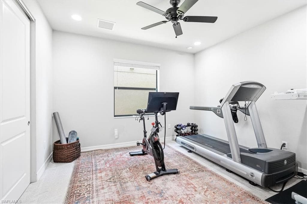 4432 Aurora ST-21
