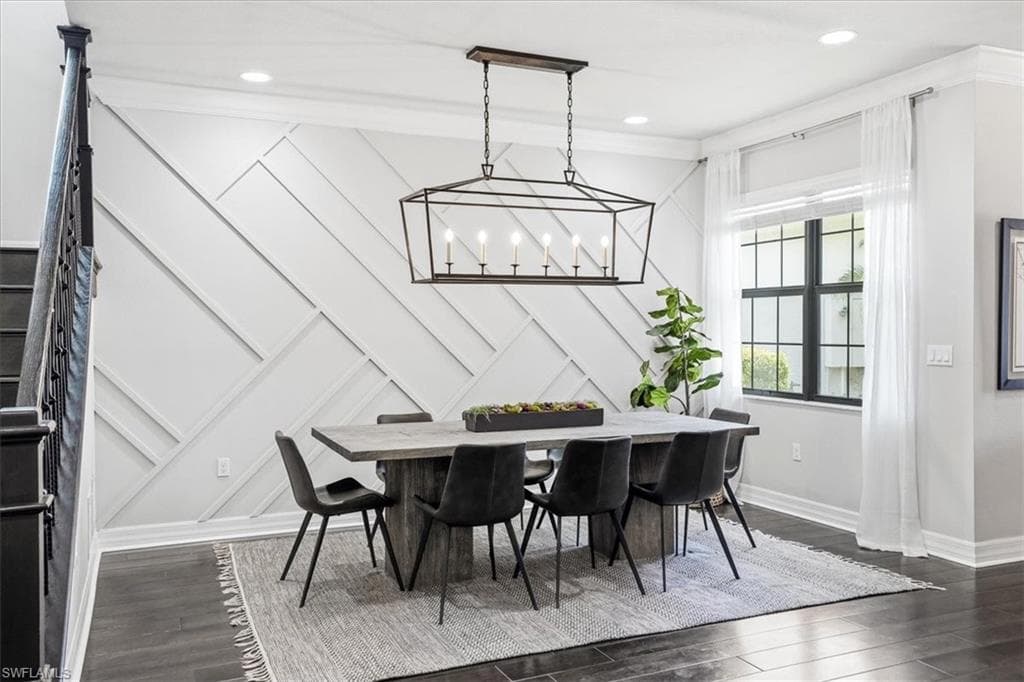 4432 Aurora ST-2