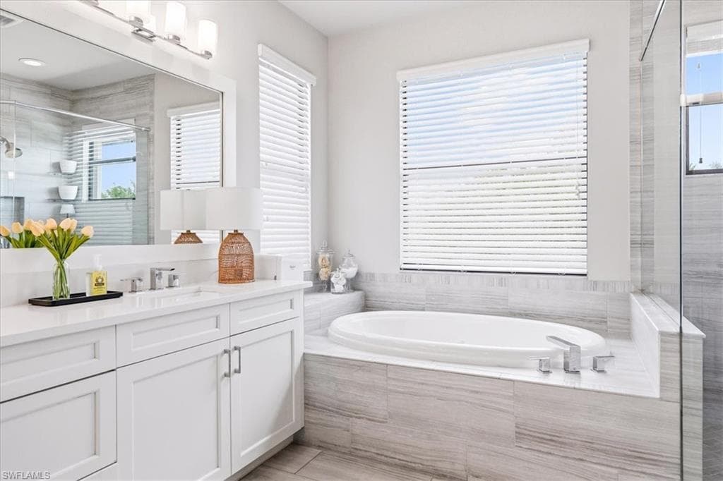 4432 Aurora ST-31