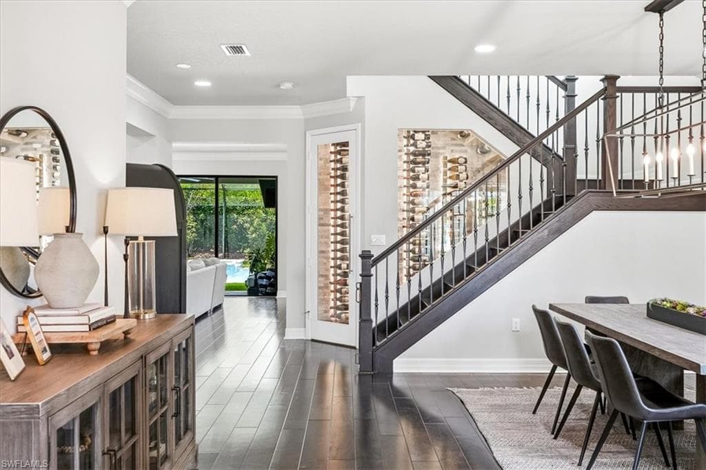 4432 Aurora ST-23
