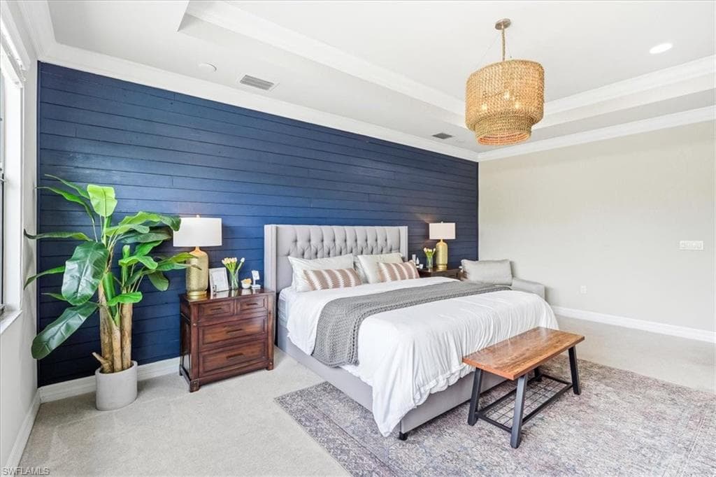 4432 Aurora ST-29
