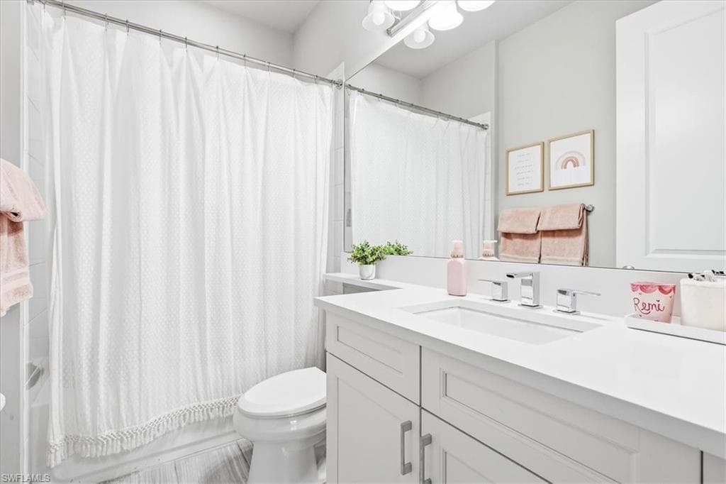 4432 Aurora ST-40