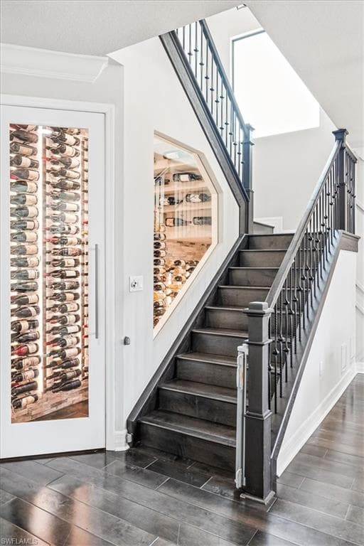 4432 Aurora ST-24
