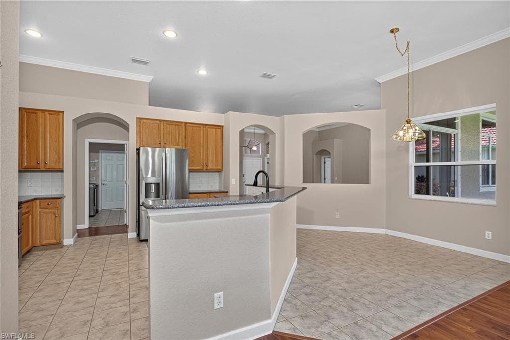 13716 Magnolia Lake CT-15
