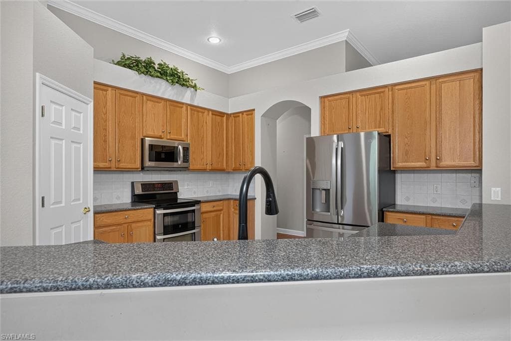 13716 Magnolia Lake CT-19