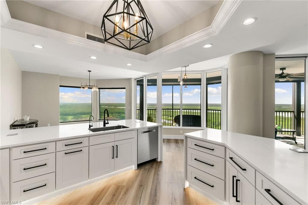 1060 Borghese LN 902-13