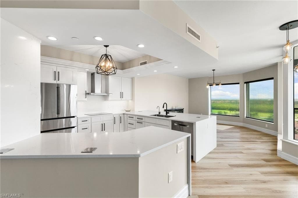 1060 Borghese LN 902-9
