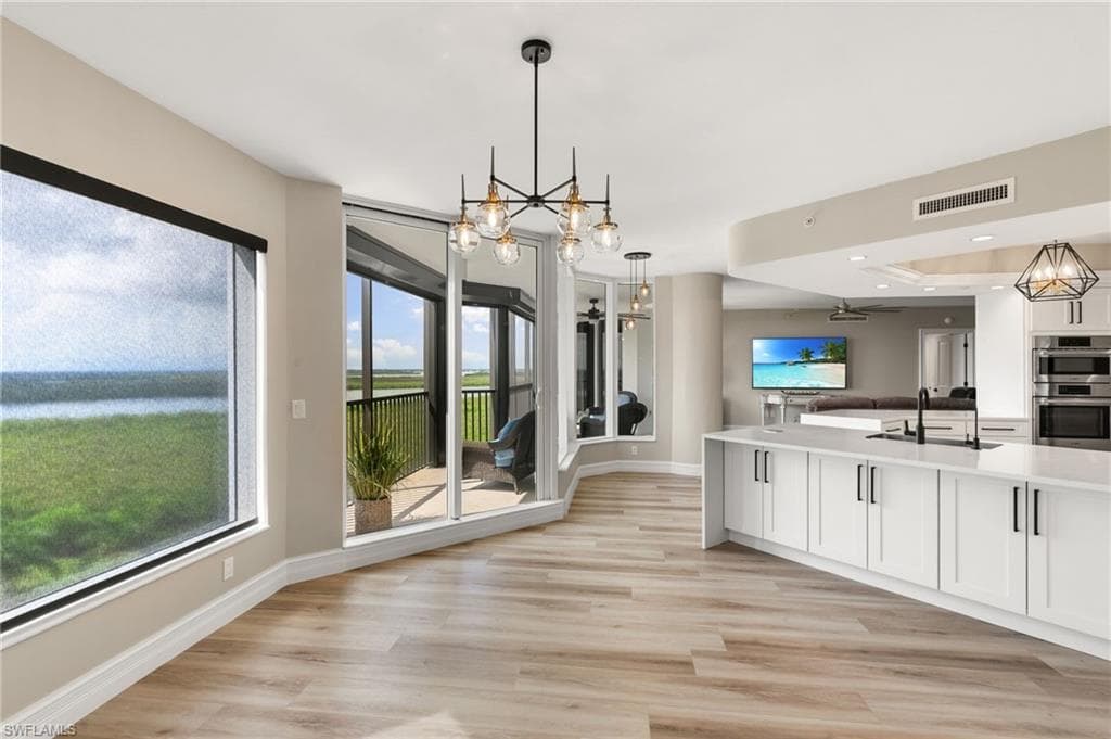 1060 Borghese LN 902-18