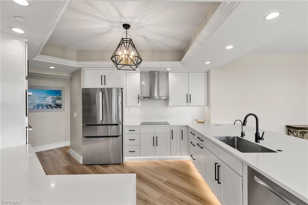 1060 Borghese LN 902-11