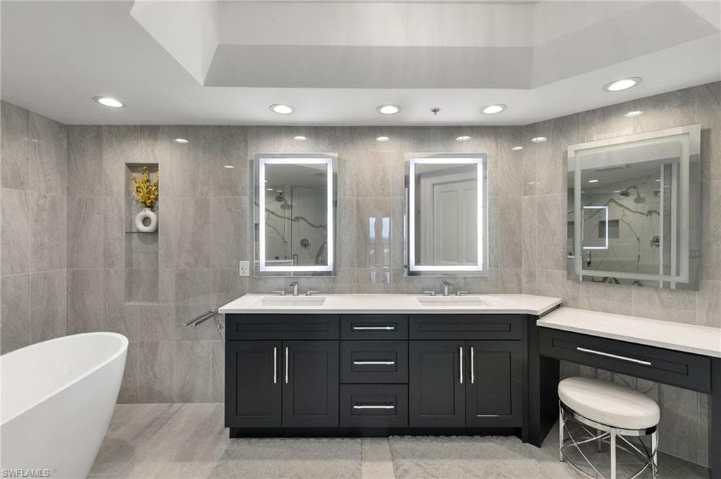 1060 Borghese LN 902-21