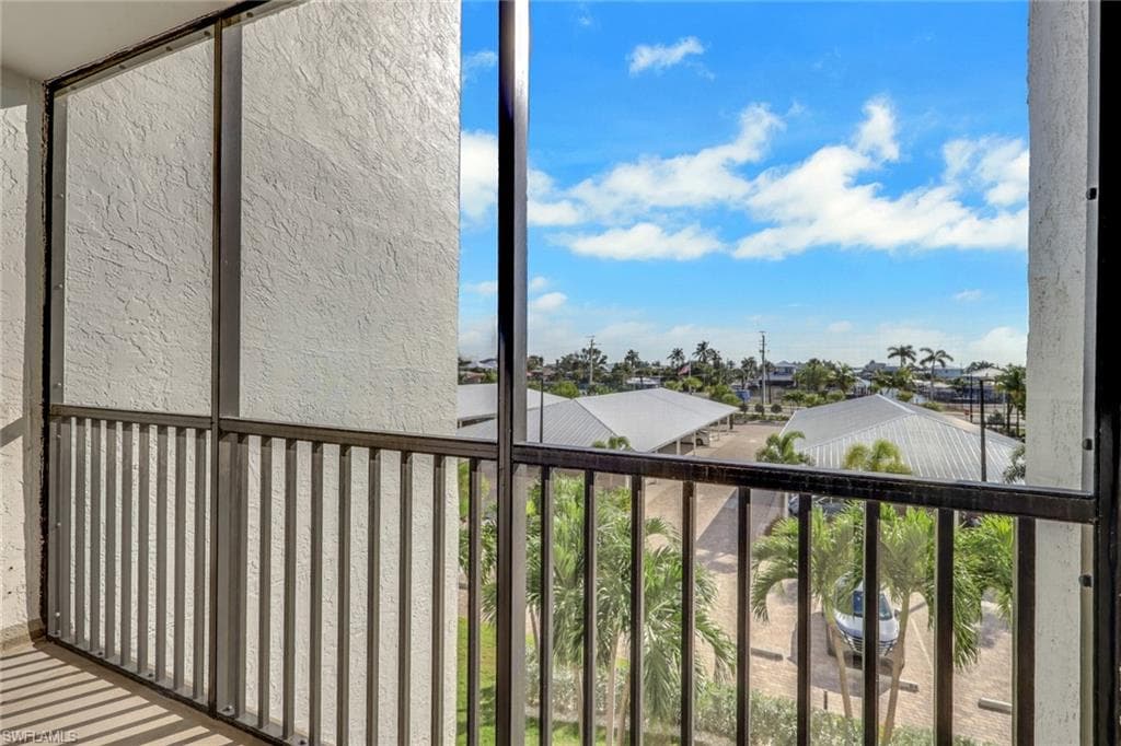 6612 ESTERO BLVD 301-27