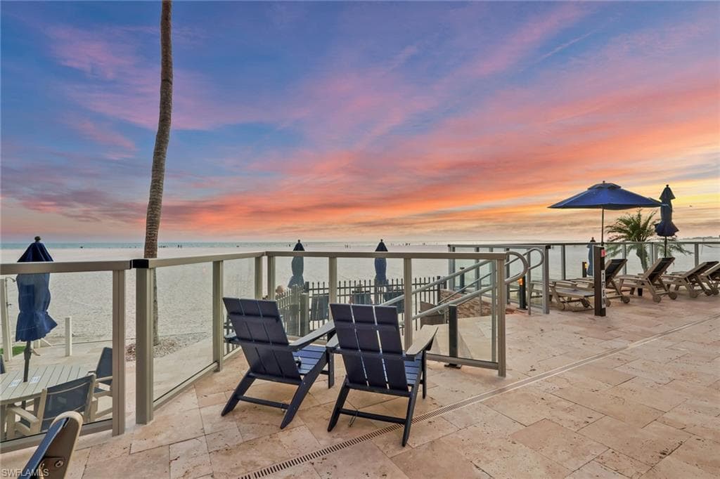 6612 ESTERO BLVD 301-40