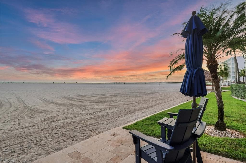 6612 ESTERO BLVD 301-39