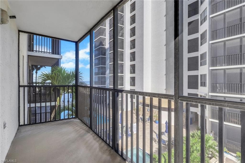 6612 ESTERO BLVD 301-24