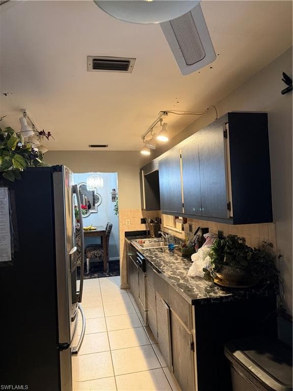 1506 Grandale ST-16