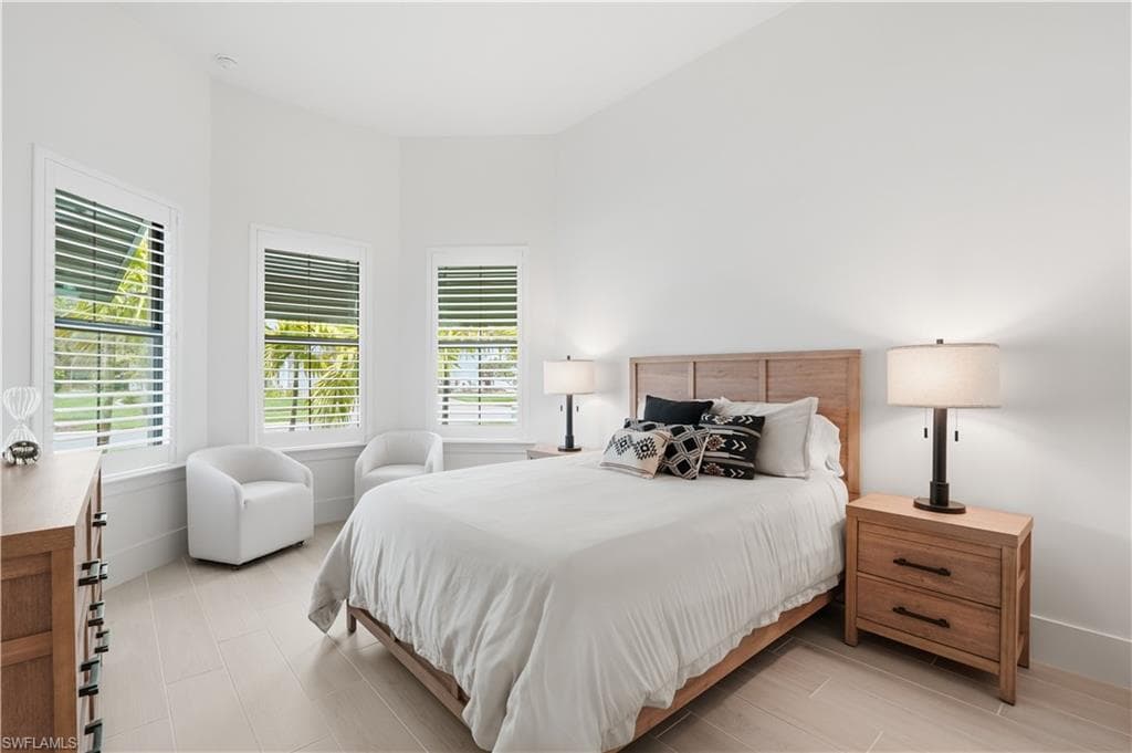 1825 Verada CT-16
