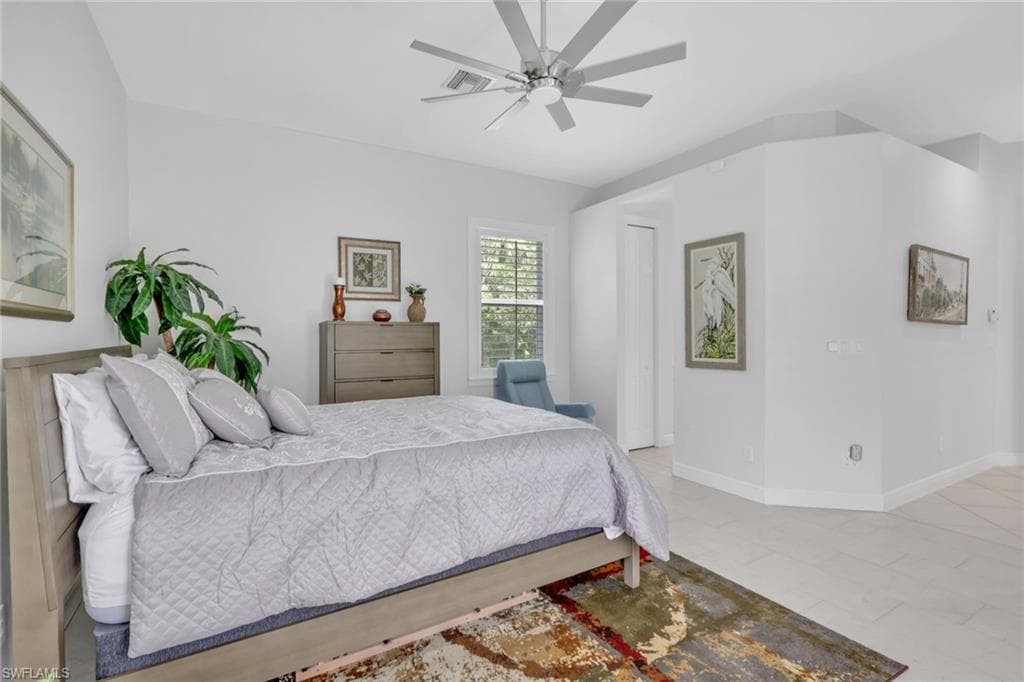 516 Eagle Creek DR-26
