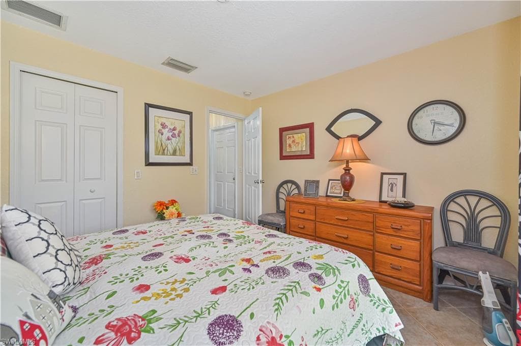 5887 Littlestone CT A & B-23