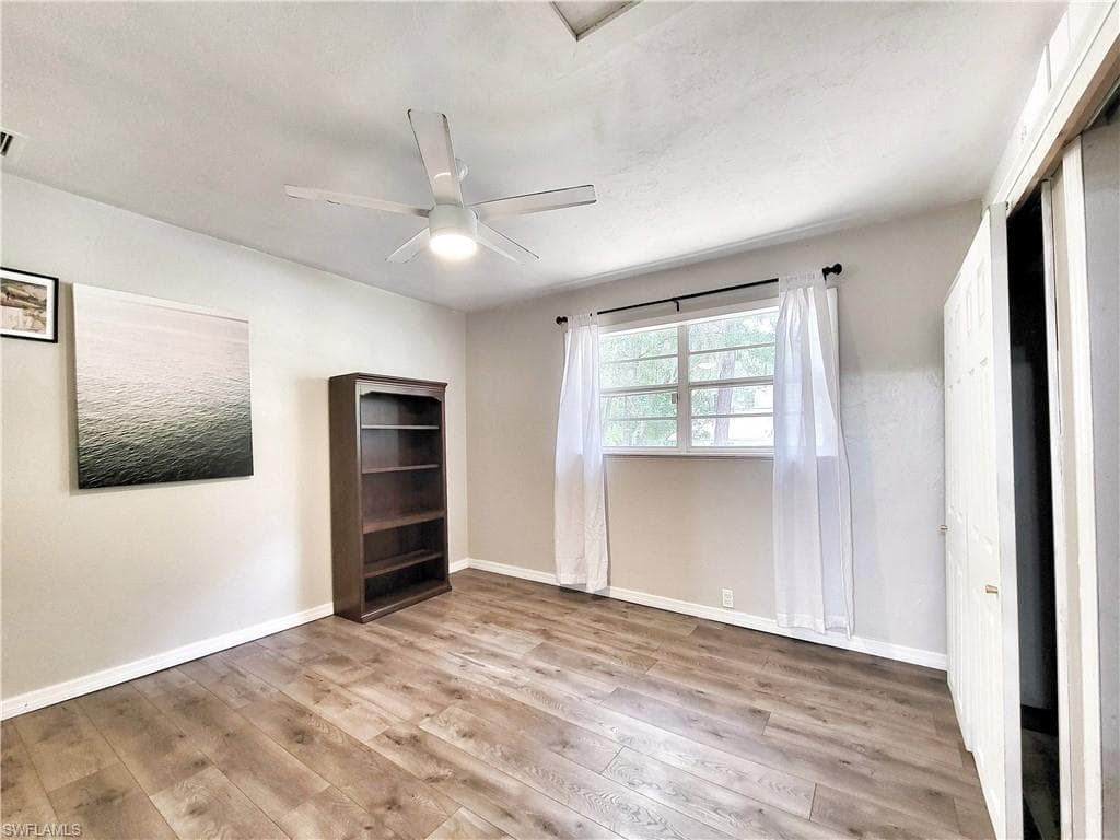 2524 NE 5th PL-8