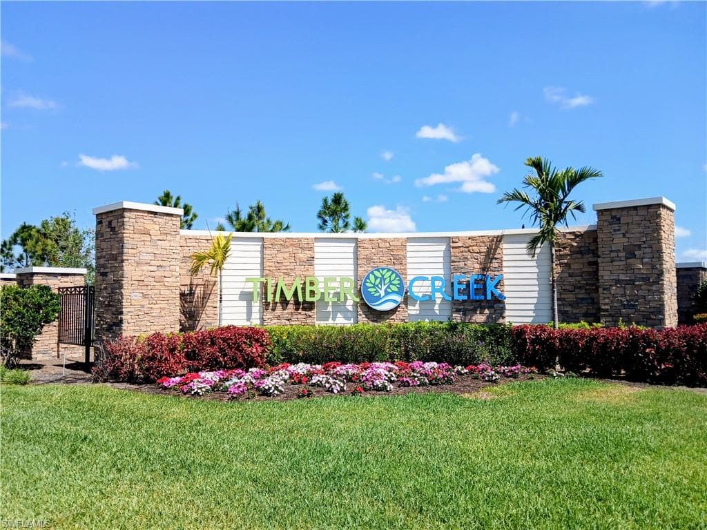 14195 Pine Lodge LN-23