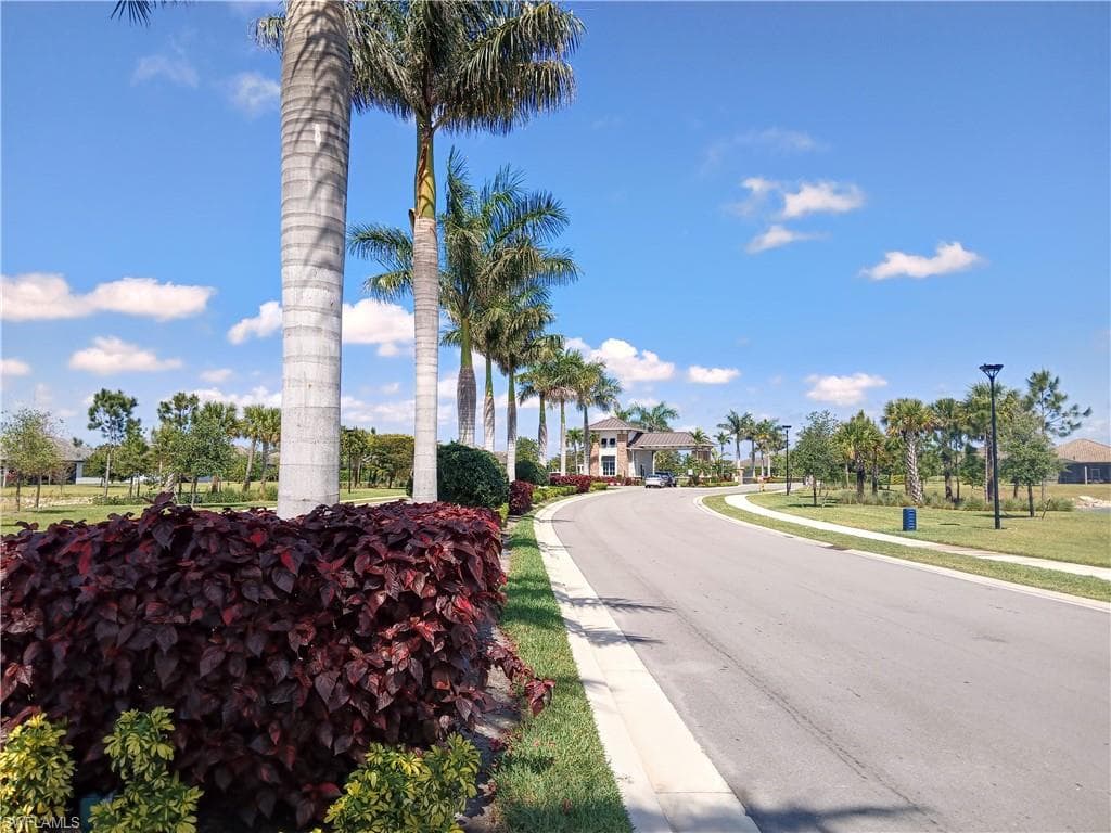 14195 Pine Lodge LN-24