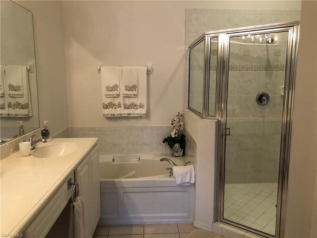 6854 STERLING GREENS DR 201-16