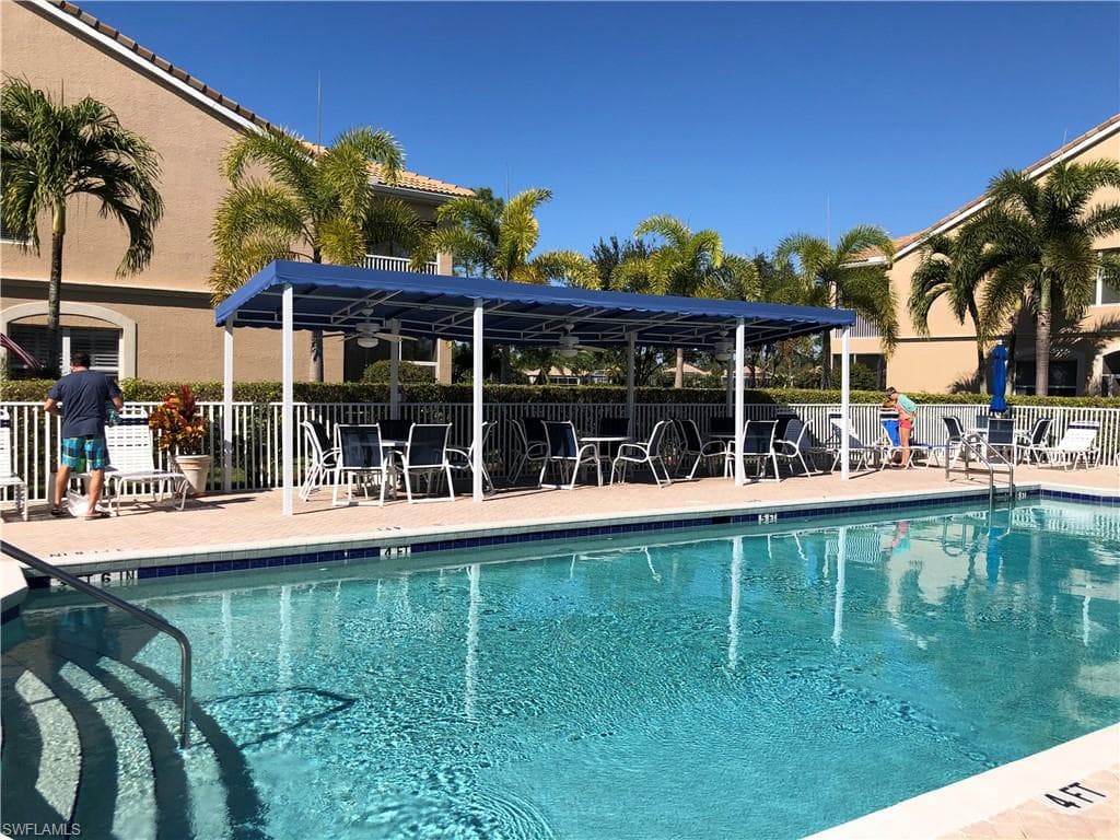 6854 STERLING GREENS DR 201-24
