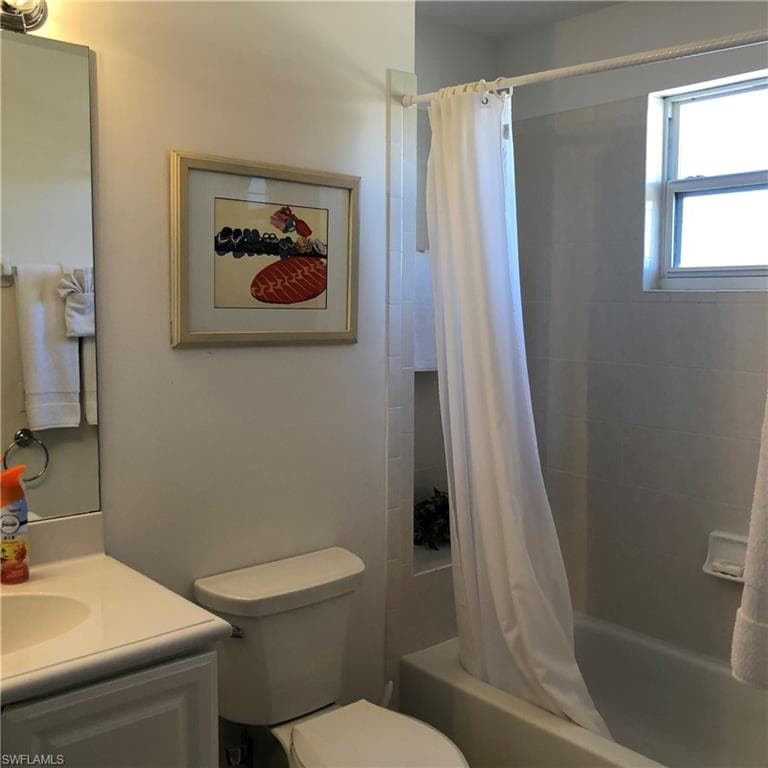 6854 STERLING GREENS DR 201-20