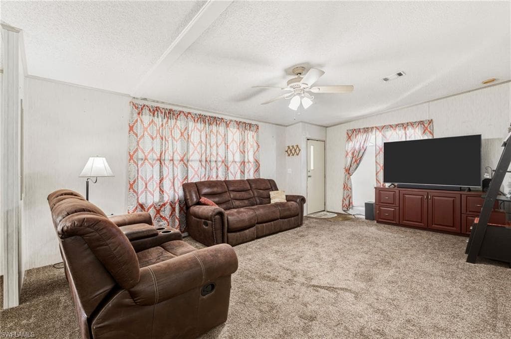 1586 NE Grapefruit ST-9