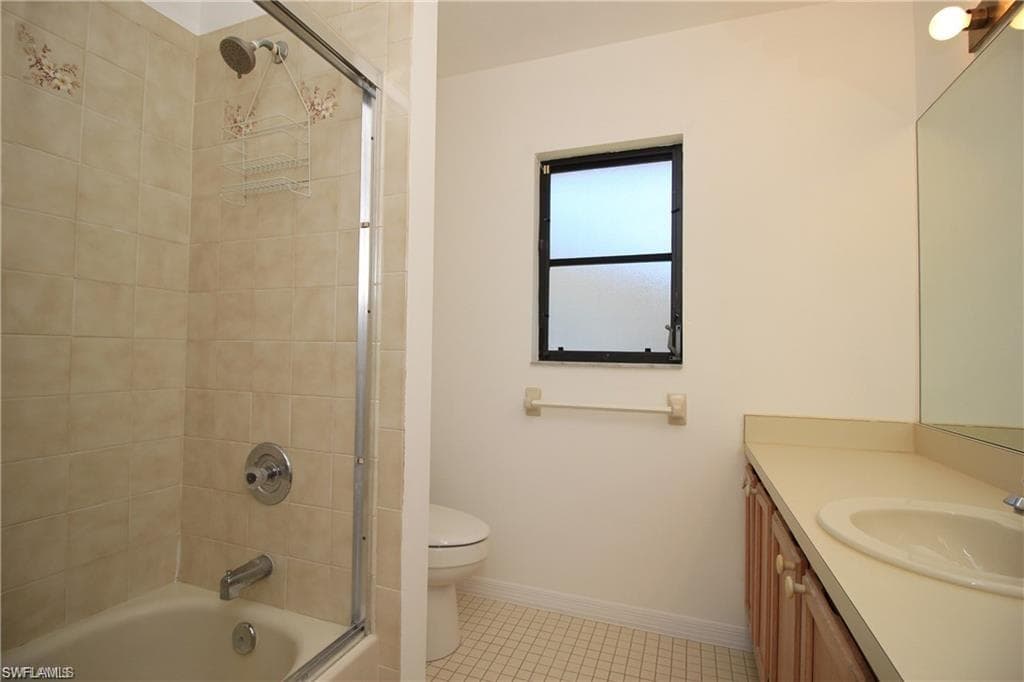 224 Erie DR-14