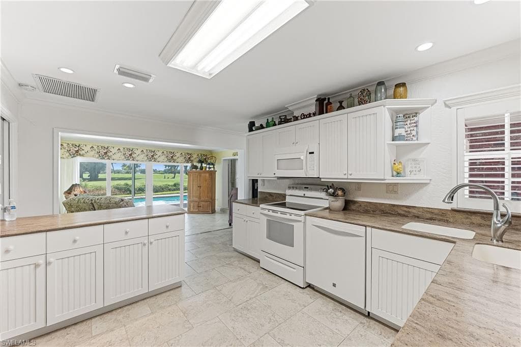 1441 Whiskey Creek DR-5
