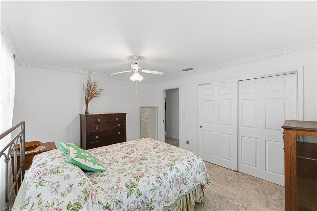 1441 Whiskey Creek DR-25