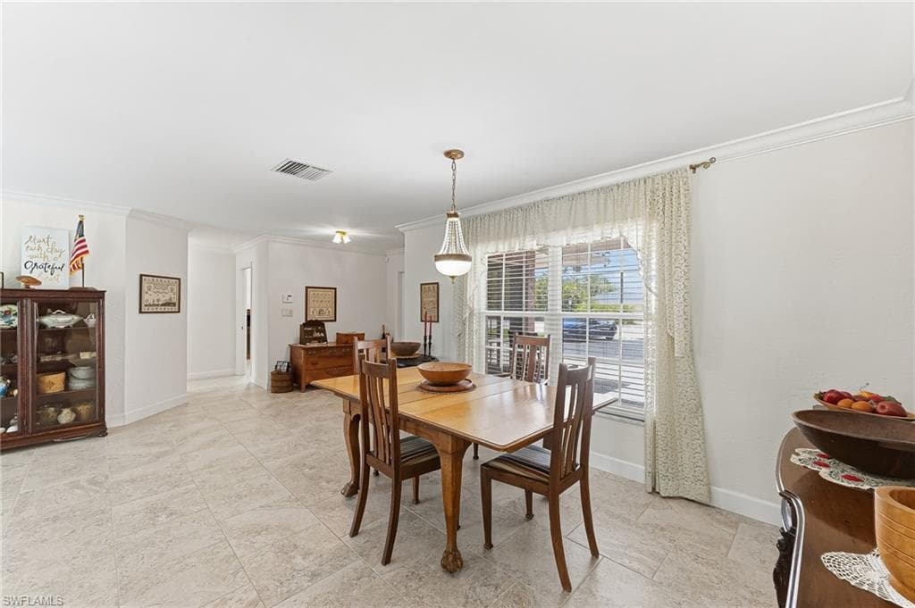 1441 Whiskey Creek DR-11