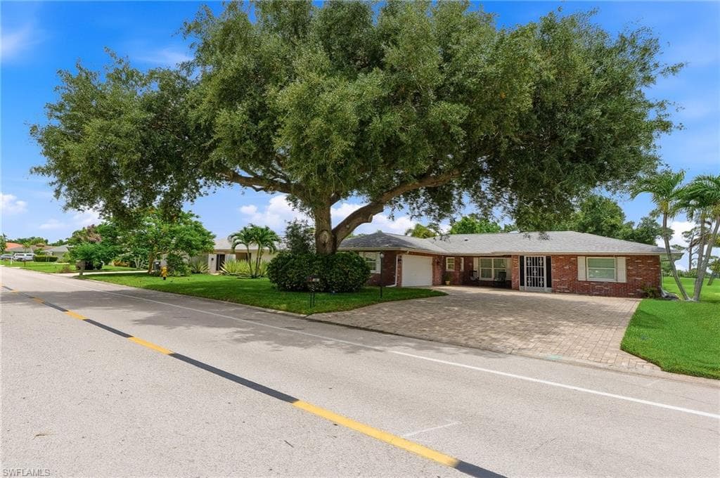 1441 Whiskey Creek DR-36