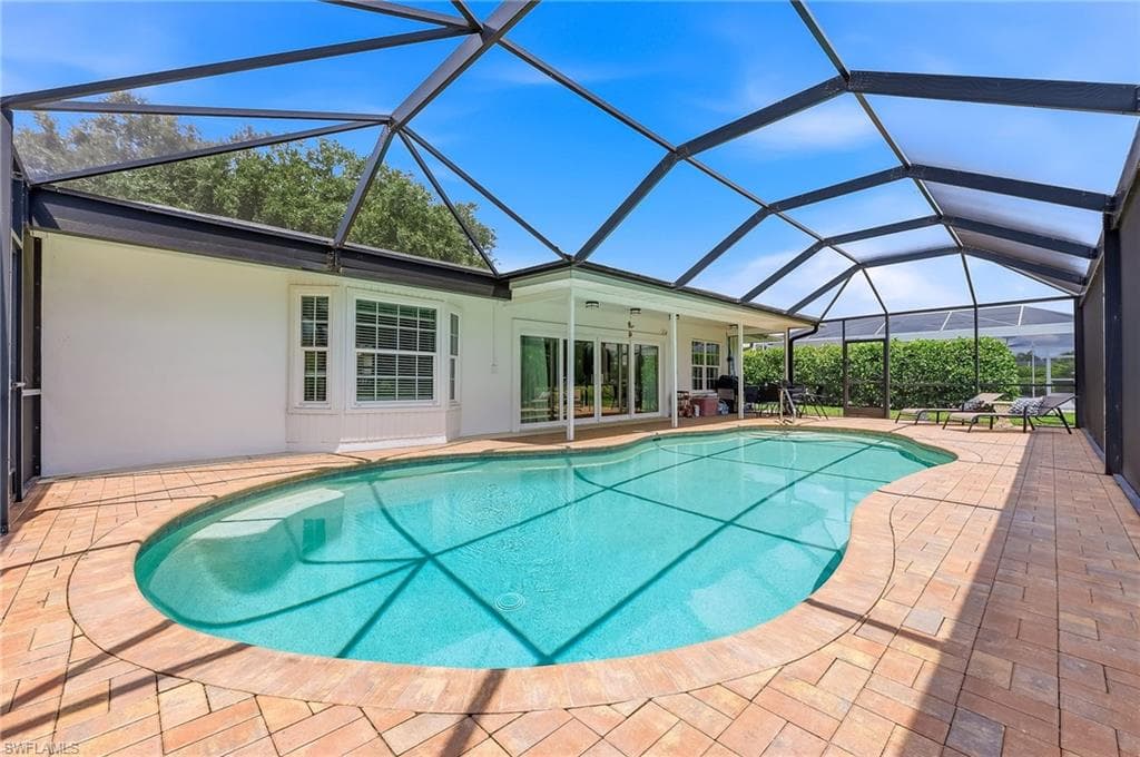 1441 Whiskey Creek DR-31