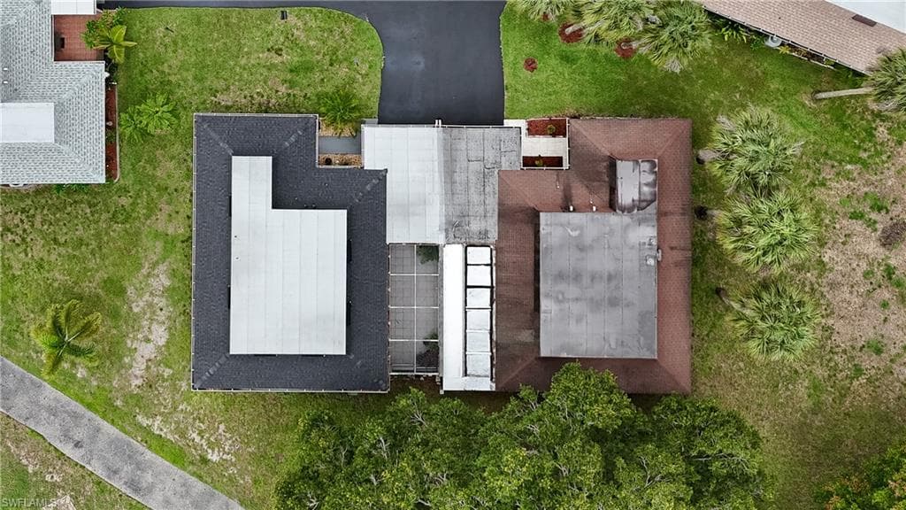 531 Pangola DR-29