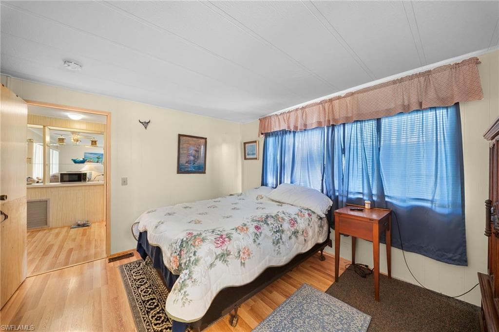 455 Cape Florida WAY-12