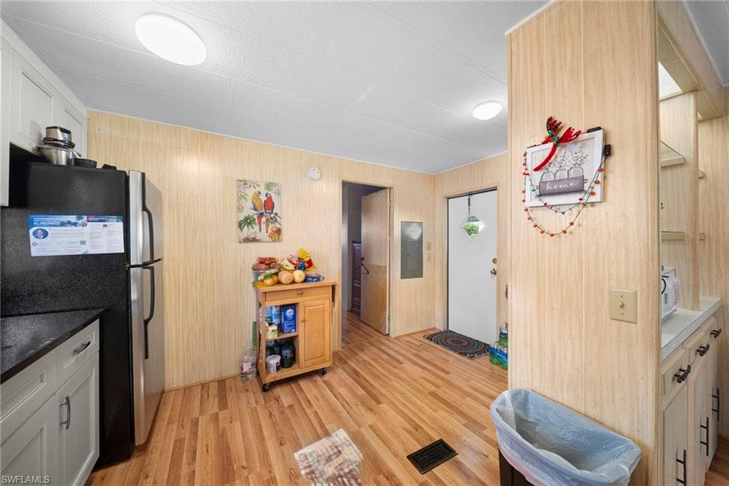 455 Cape Florida WAY-6