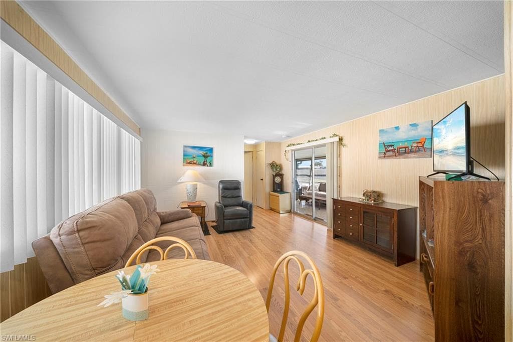455 Cape Florida WAY-10