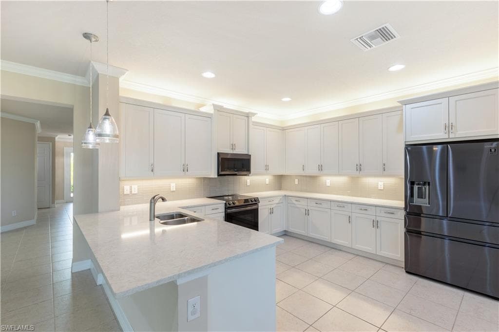 10026 Windy Pointe CT-19